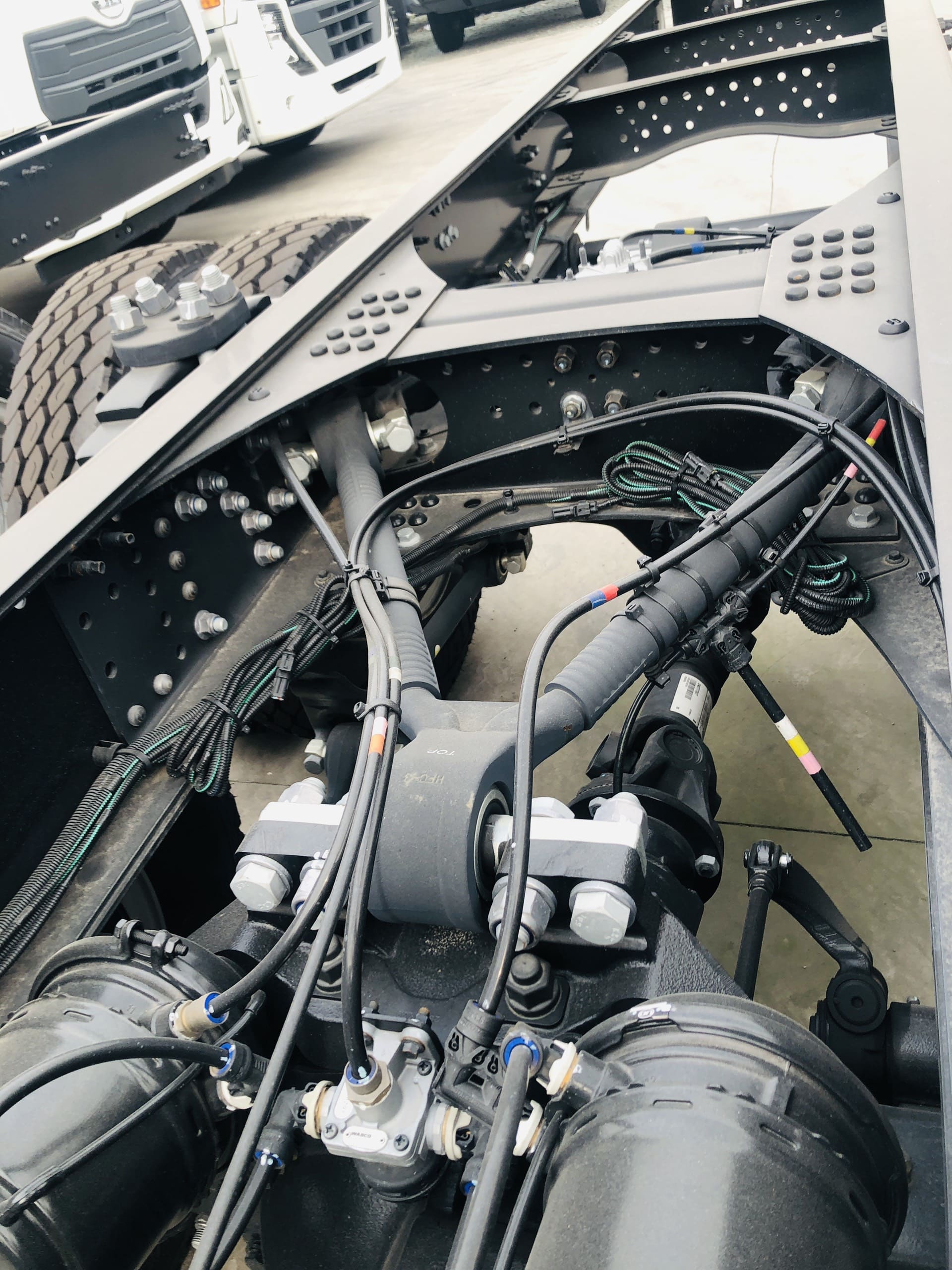 thanh_giang_cau_Xe_4_chan_ud